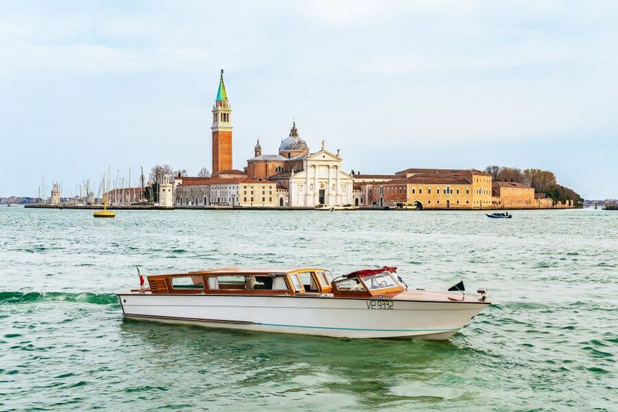 Venice: Grand Canal Boat Tour - The Glass Bridge Moment, Della Costituzione by Calatrava