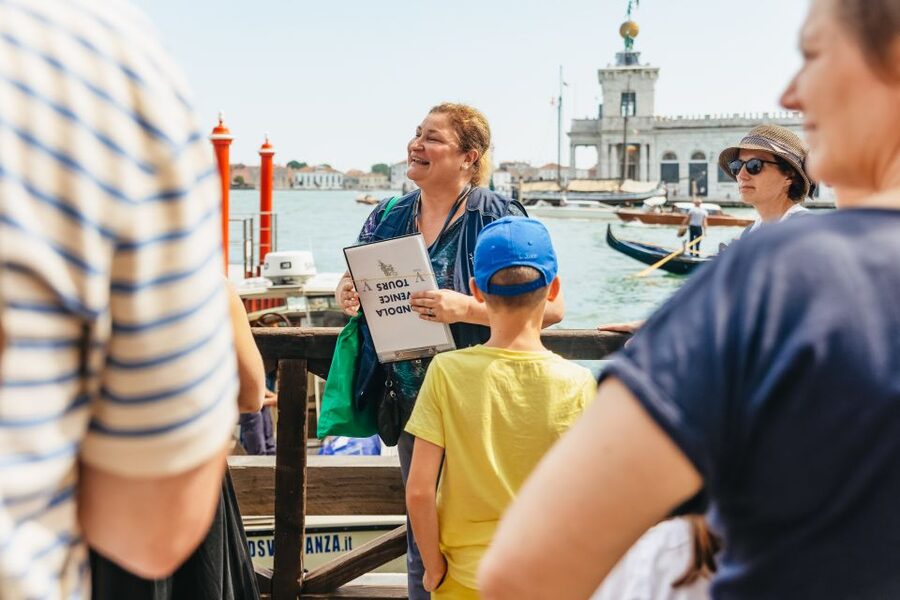 Venice: Grand Canal Gondola Ride with App Commentary - Key things that make this gondola ride worth your time
