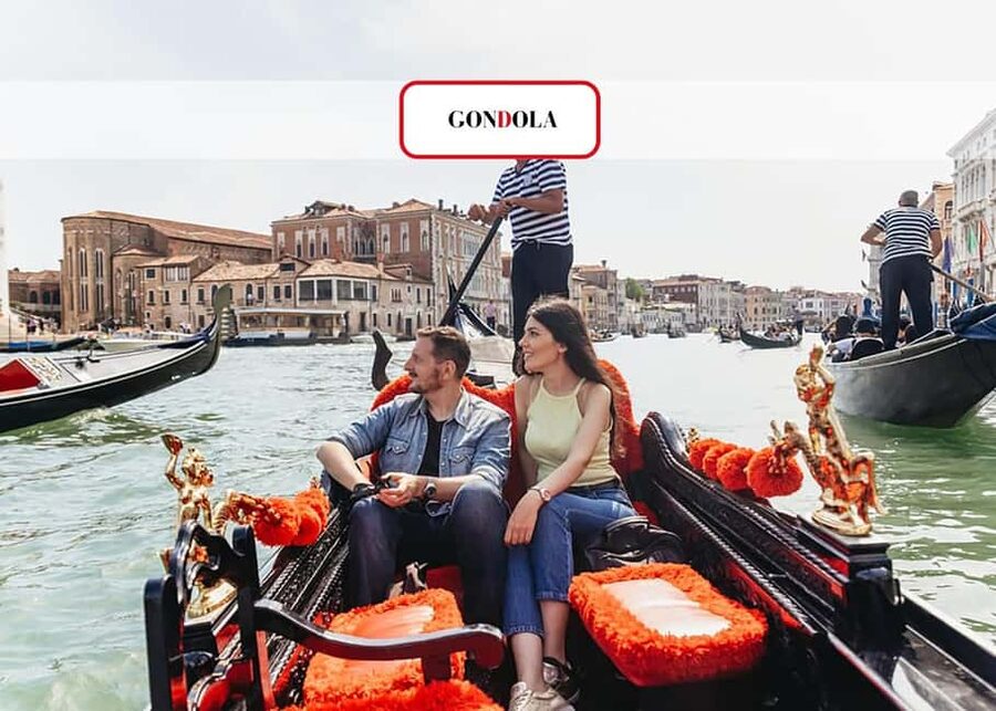 Venice: Grand Canal Gondola Ride with App Commentary - The shared gondola setup: what 30 minutes on the water really means