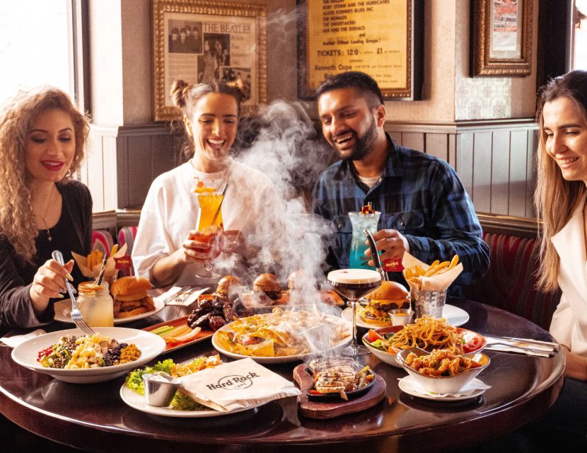 Venice: Hard Rock Cafe with Set Menu for Lunch or Dinner - Priority seating, small group size, and how to plan your timing