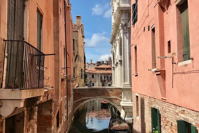 Venice Hidden Gems and Secrets Tour with a Local in Small Group - Group Size, Pace, and Why 2 Hours Feels Right in Venice