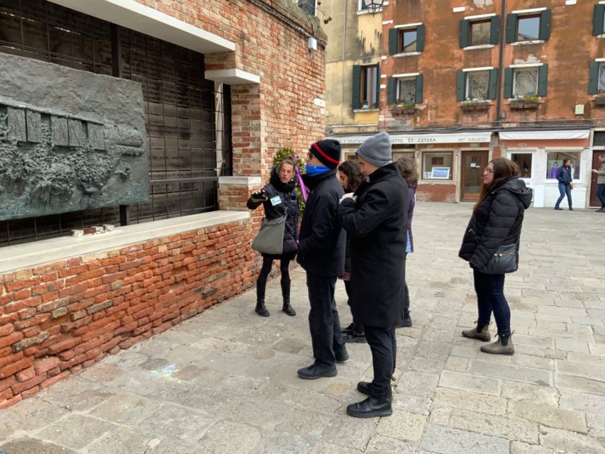 Venice: Jewish Ghetto Walking Tour with Synagogue Visits - Campo di Ghetto Nuovo meeting point, and why arriving early helps