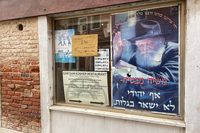 Venice: Jewish Ghetto Walking Tour with Synagogues Visit - Comfort Tips for a Cold Square and a Quiet Interior