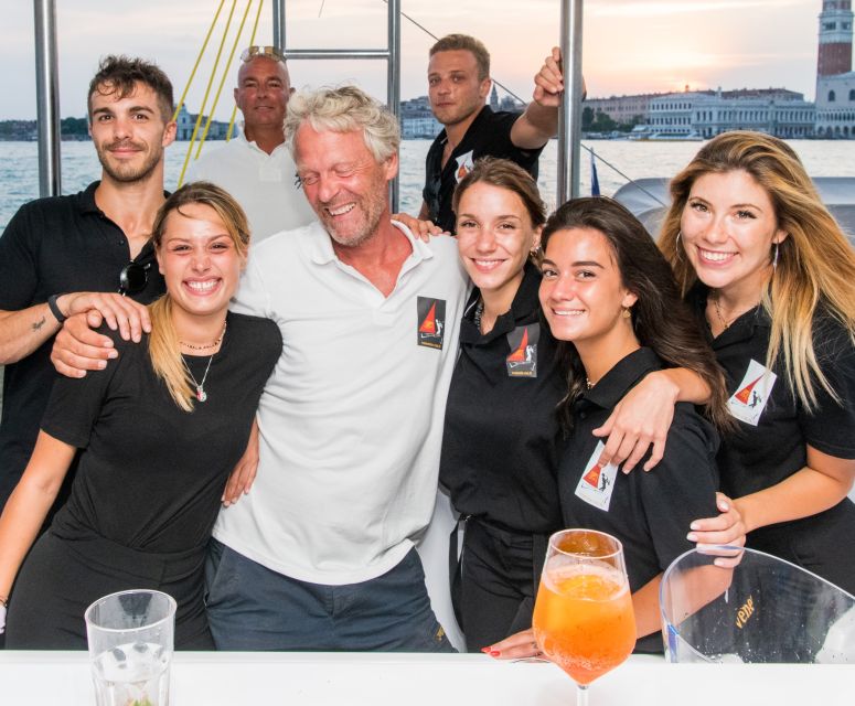 Venice: Lagoon Catamaran Cruise with Music and Drinks - The 1.5-hour route: San Marco, Giudecca, Lido, and back again