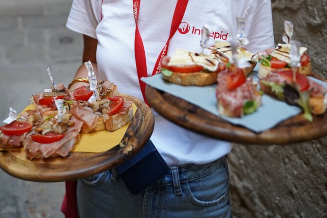 Venice Like a Local: Food, Wine & Spritz Tour with Traghetto Ride - Cicchetti and aperitivo, explained while you taste