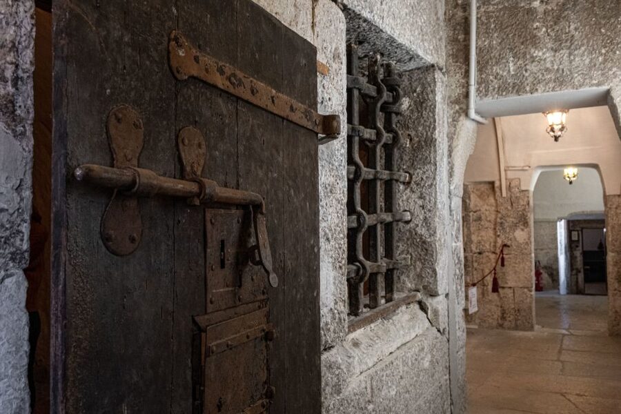 Venice: Lords of the Night Prison’s Palace Cells & Tortures - What daily imprisonment was like, from graffiti to prison routines