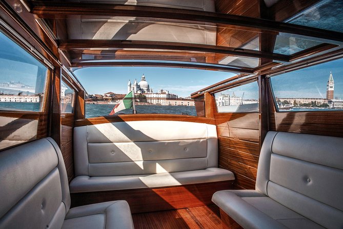 Venice Marco Polo Airport Private Arrival Transfer via Motorboat - Meet and greet vs full-service: choose your comfort level