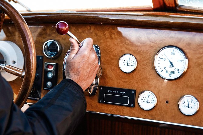 Venice Marco Polo Airport Private Arrival Transfer via Motorboat - Airport-to-hotel access fees: the day-trip issue you should know