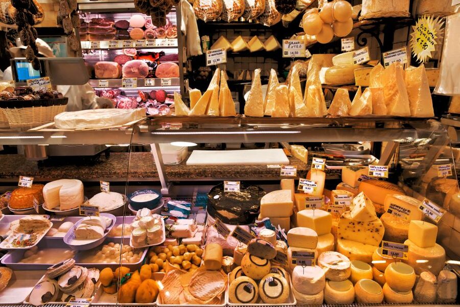 Venice: Market Tour and Meal at a Local's Home - Who this Venice experience is best for