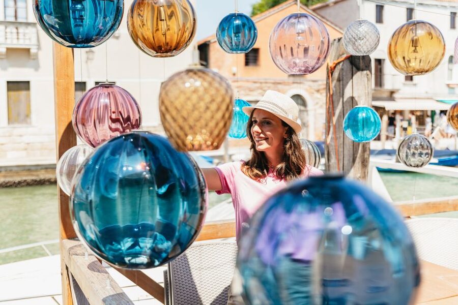 Venice: Murano and Burano Boat Tour with Glass Factory Visit - Why Murano plus Burano works so well from Venice