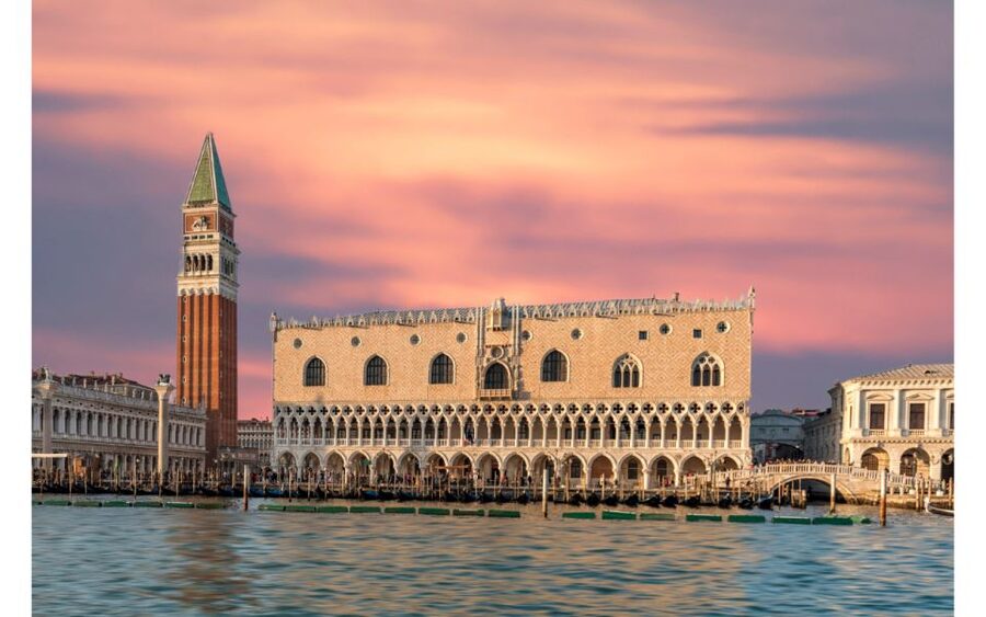 Venice: Mysterious Tales of Ghosts and Murders - Who Should Book This Ghost and Murder Tour