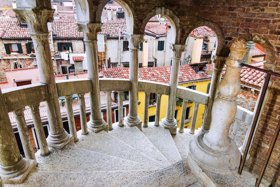 Venice: Palazzo Contarini del Bovolo Entrance Ticket - Finding Palazzo Contarini del Bovolo: Venice navigation tricks that actually work