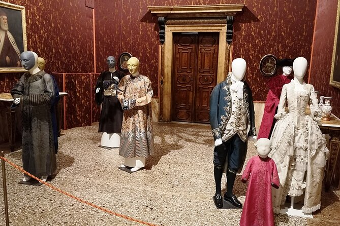 Venice Palazzo Mocenigo: History of Textile, Costume and Perfume - Where it is, and why Santa Croce works for this stop