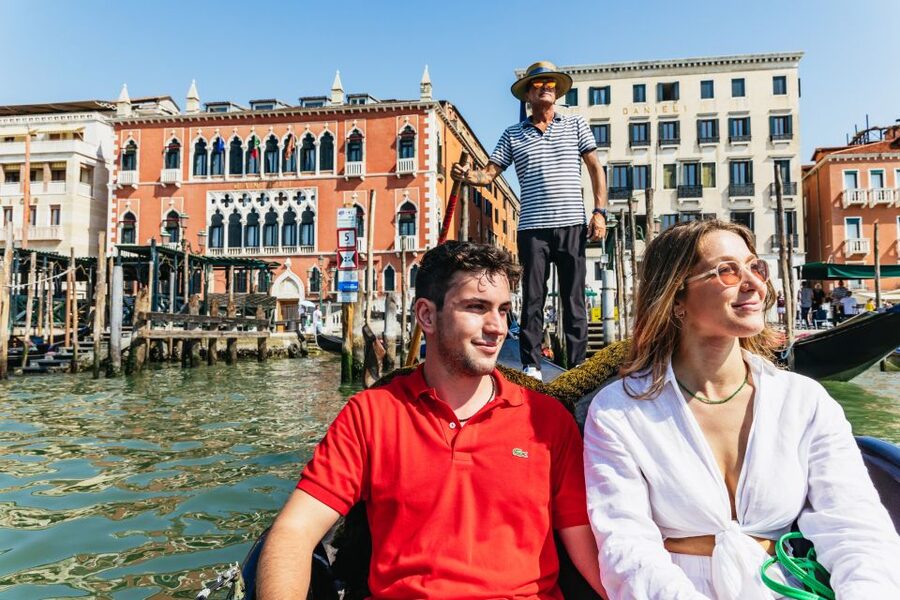 Venice: Private Gondola Ride along Grand Canal - Why a Private Gondola on the Grand Canal Feels Like Real Venice