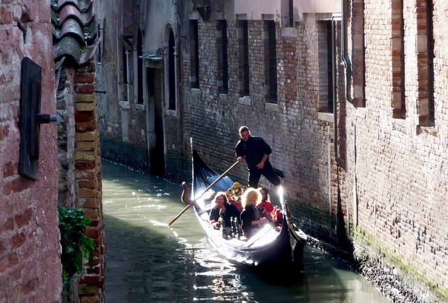 Venice: Private Grand Canal Gondola Ride from Rialto - Private Gondola From Rialto, Then Into the Canals You Don’t See on Foot