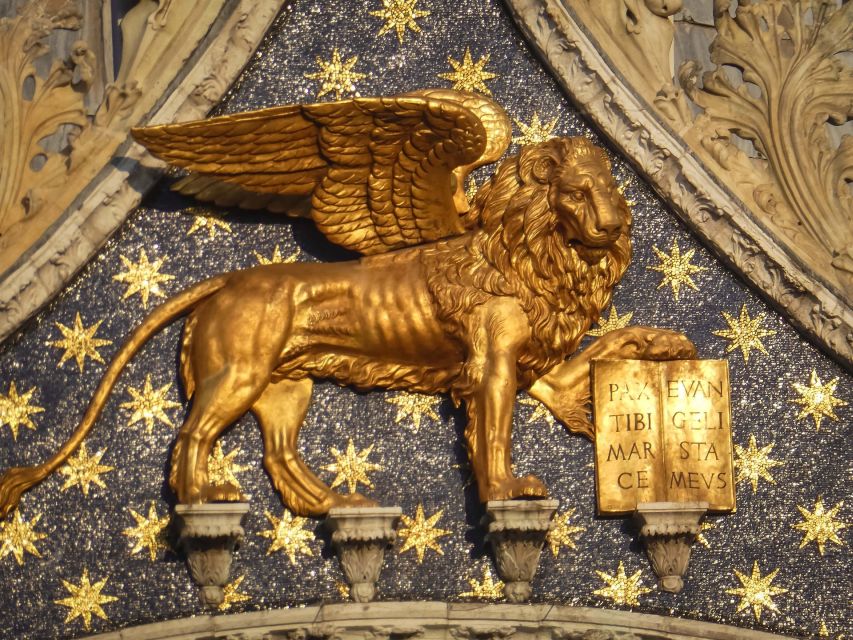 Venice: Religion Walking Tour with Doge’s Palace Tickets - What the 135 minutes feels like on your feet