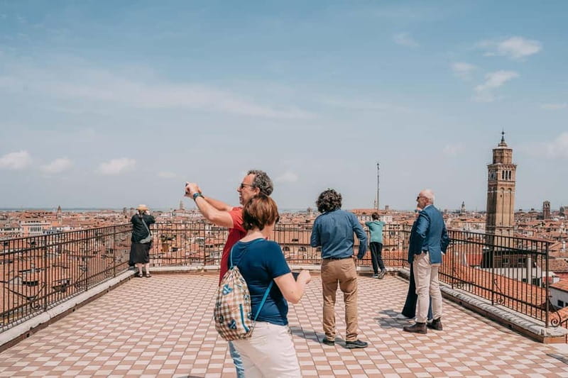 Venice: Rooftop Terraces Tour with Prosecco - Walking Time, Pace, and What You Should Physically Expect