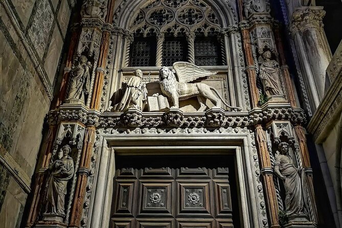 Venice- Saint Mark's Basilica Exclusive Night Tour - Why St. Mark’s at night feels like a whole new building