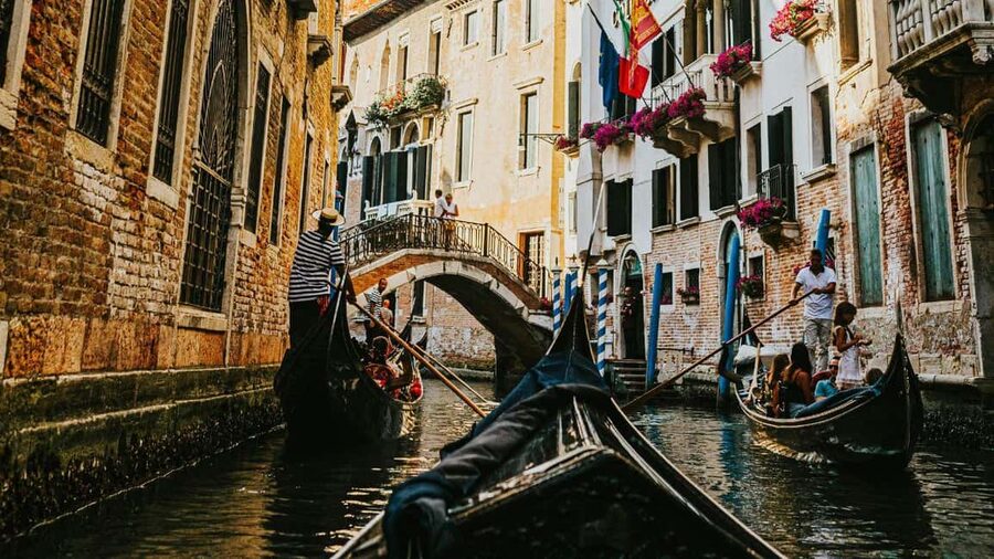 Venice: Shared Gondola Ride at Sunset - Sunset Light on the Grand Canal, Plus Quieter Side Canals