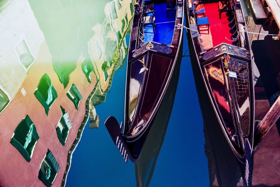 Venice: Shared Gondola Ride through the Lagoon City - What you should expect from your gondolier (and what you should not)