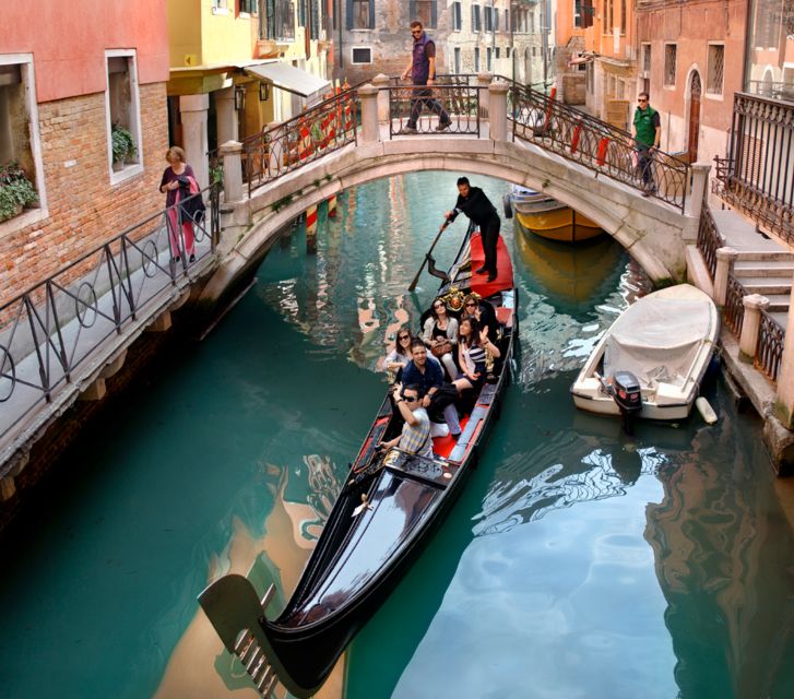 Venice: Shared Gondola Ride through the Lagoon City - Shared gondola value: who it’s perfect for, and who should choose another option