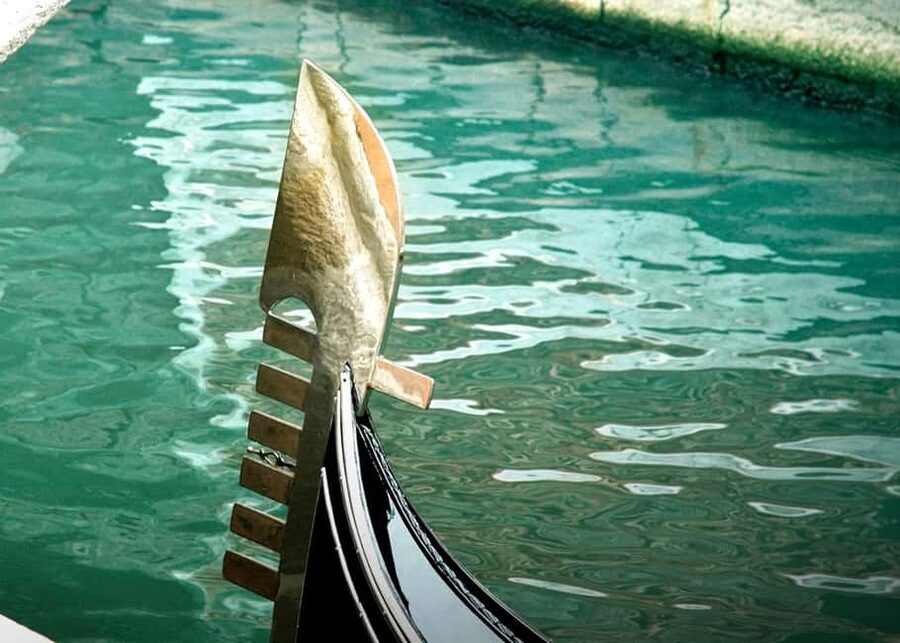 Venice: Shared Gondola Through breathtaking Bridge of Sighs - St Mark Basin and the Bridge of Sighs, the moment the city clicks