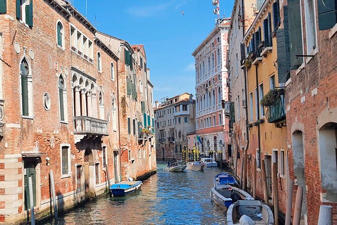 Venice Sightseeing Small Group Walking Tour with a Local Guide - Price and value: what you get for $48.37