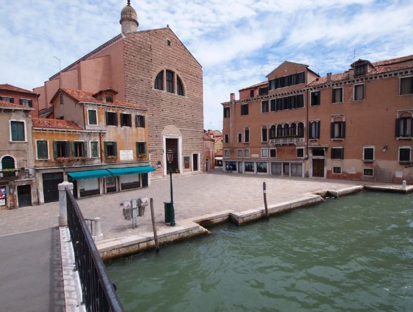 Venice: Sightseeing Tour with a Local expert - Basilica di San Giovanni e Paolo and the Doges, power in a place you can actually walk through