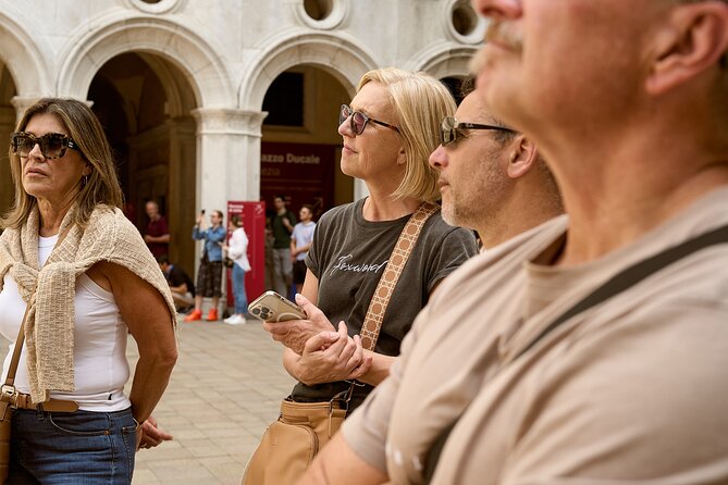 Venice Skip lines at Doge's & St. Mark's with Exclusive Sky Walk - Ponte dei Sospiri: the quick stop with a story