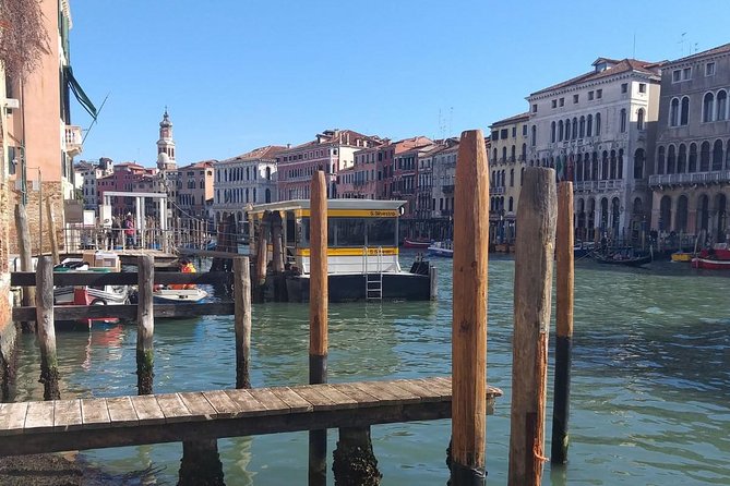 Venice Small Group Walking Tour of Most-Famous Sites &Attractions - Guides make or break a small-group walking tour
