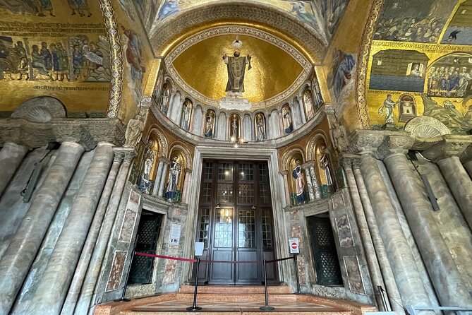 Venice: St.Mark's Basilica & Doge's Palace Tour with Tickets - Doge’s Palace: Gothic politics, New Prisons, and the Bridge of Sighs story