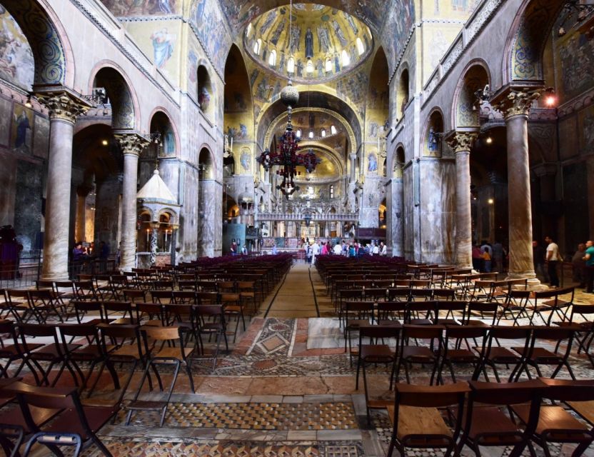 Venice St. Mark's Basilica Guided tour & optional Pala d'Oro - St Mark the Evangelist: the tomb and relics stop that grounds the spectacle