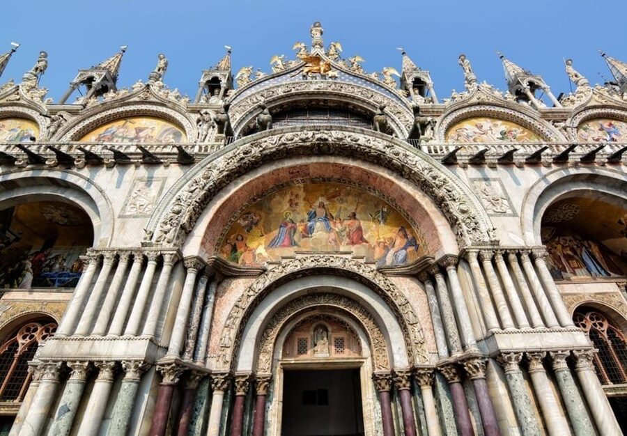 Venice: St. Mark’s Basilica Live Guided Tour - Piazza San Marco first: the story layer you can’t unsee