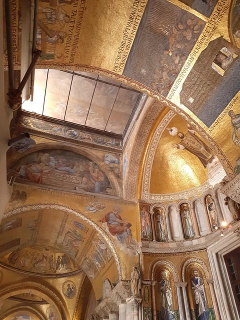 Venice: St. Mark’s Basilica Live Guided Tour - Terrace time over Venice: the photo and viewpoint payoff