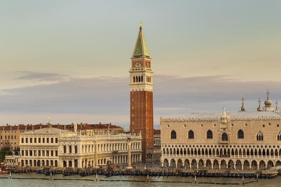 Venice: St. Mark’s Basilica Live Guided Tour - Meeting point and arriving early without stress