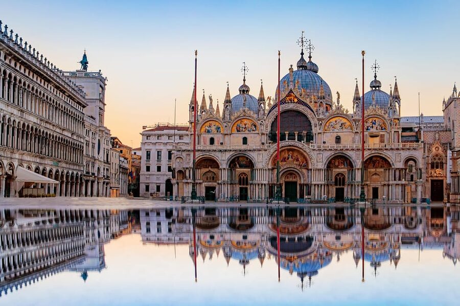 Venice: St. Mark's Basilica Priority Ticket and Audio Guide - St Mark’s Basilica priority entry: what you’re paying for at the front door