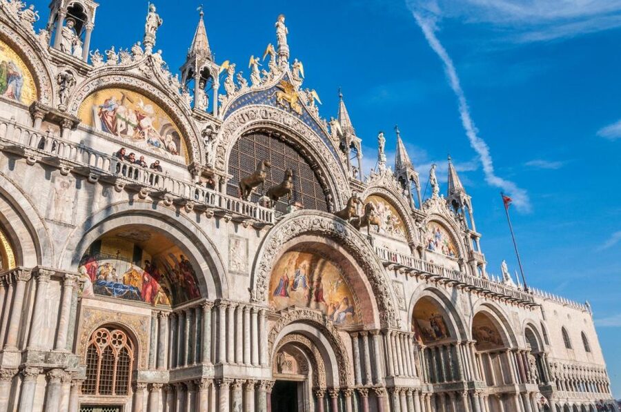 Venice: St. Mark's Basilica Tour with Doge's Palace Option - St. Mark’s Basilica: How to Enjoy 15 to 20 Minutes Well