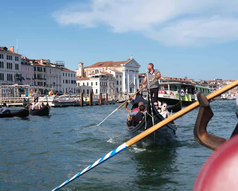 Venice: St. Mark’s Classic Walking Tour & Bell Tower Entry - Off the main crowds: getting to the Rialto mindset