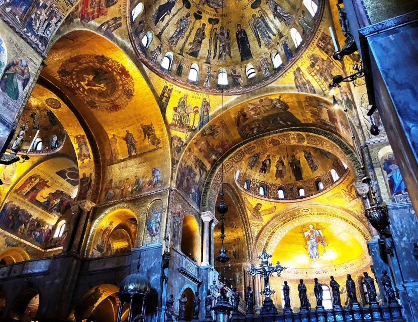 Venice: St. Mark's, Walking Tour and Gondola Combo - Gondola time: quiet canals, Basilica della Salute views, and the no-commentary factor