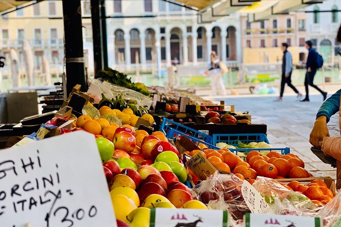 Venice Street Food Tour with Local Guide with Local Food Market Visit - Why This Venice Street-Food Walk Starts Near Rialto Bridge