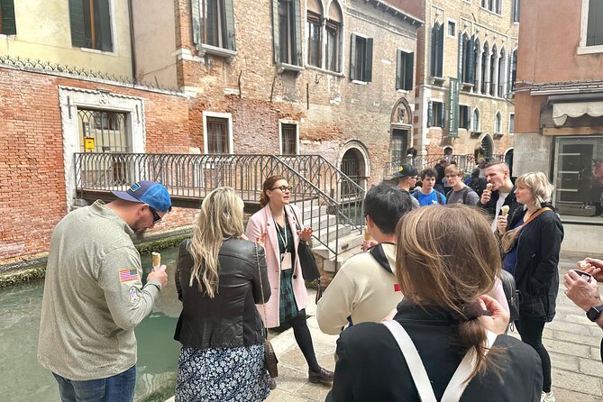 Venice Street Food Tour with Local Guide with Local Food Market Visit - The Walking Route Through Campos and Landmarks