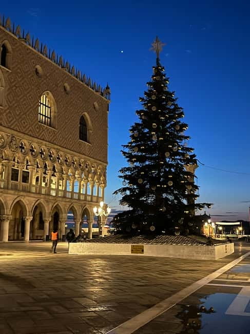 Venice: Sunrise Walking Tour with Espresso - Through the Mercerie and a Quiet Look at How Venice Connects