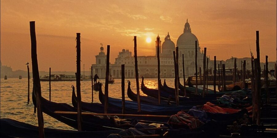 Venice: Sunset or Evening Gondola Tour - Key things to know before you go