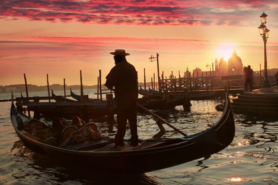 Venice: Sunset or Evening Gondola Tour - How the Route Works: Grand Canal, Then Side Canals (But Not Always)