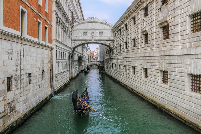 Venice Tour by High-Speed train from Florence - Stop 2: Frari Basilica (Santa Maria Gloriosa dei Frari), Titian’s Assumption