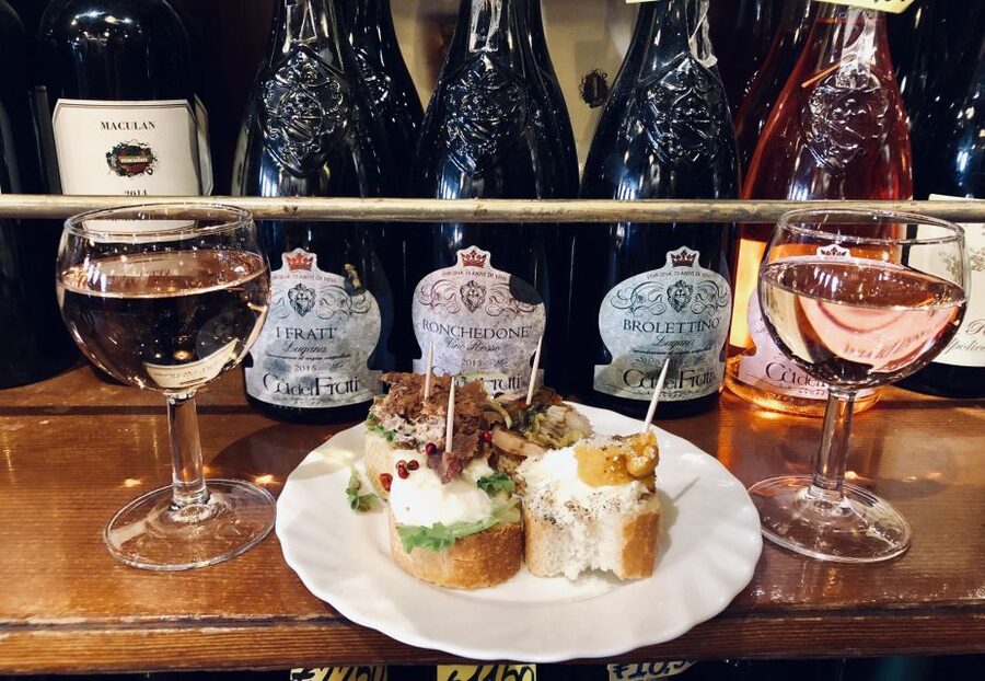 Venice: Venetian Style Carnival Pub Crawl - Stop-by-stop: what makes each bacaro experience work
