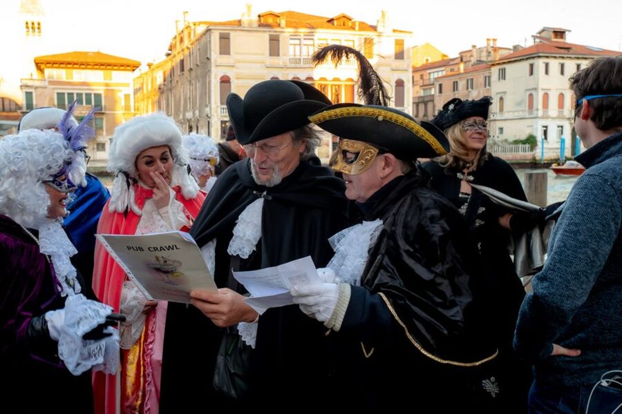 Venice: Venetian Style Carnival Pub Crawl - Weather, standing room, and Carnival season reality