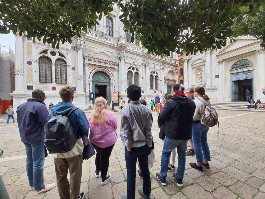 Venice: Walking Guided Tour of the City Must-See Sites - Finding Campiello dei Squelini, Then Getting Your Bearings Fast