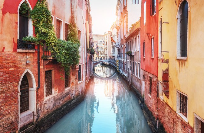 Venice Walking Tour and Gondola Ride - The walking portion, what you actually see and why it matters
