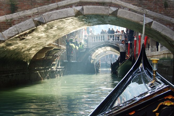 Venice Walking Tour and Gondola Ride - The Grand Canal segment and Rialto views, what to expect from the water